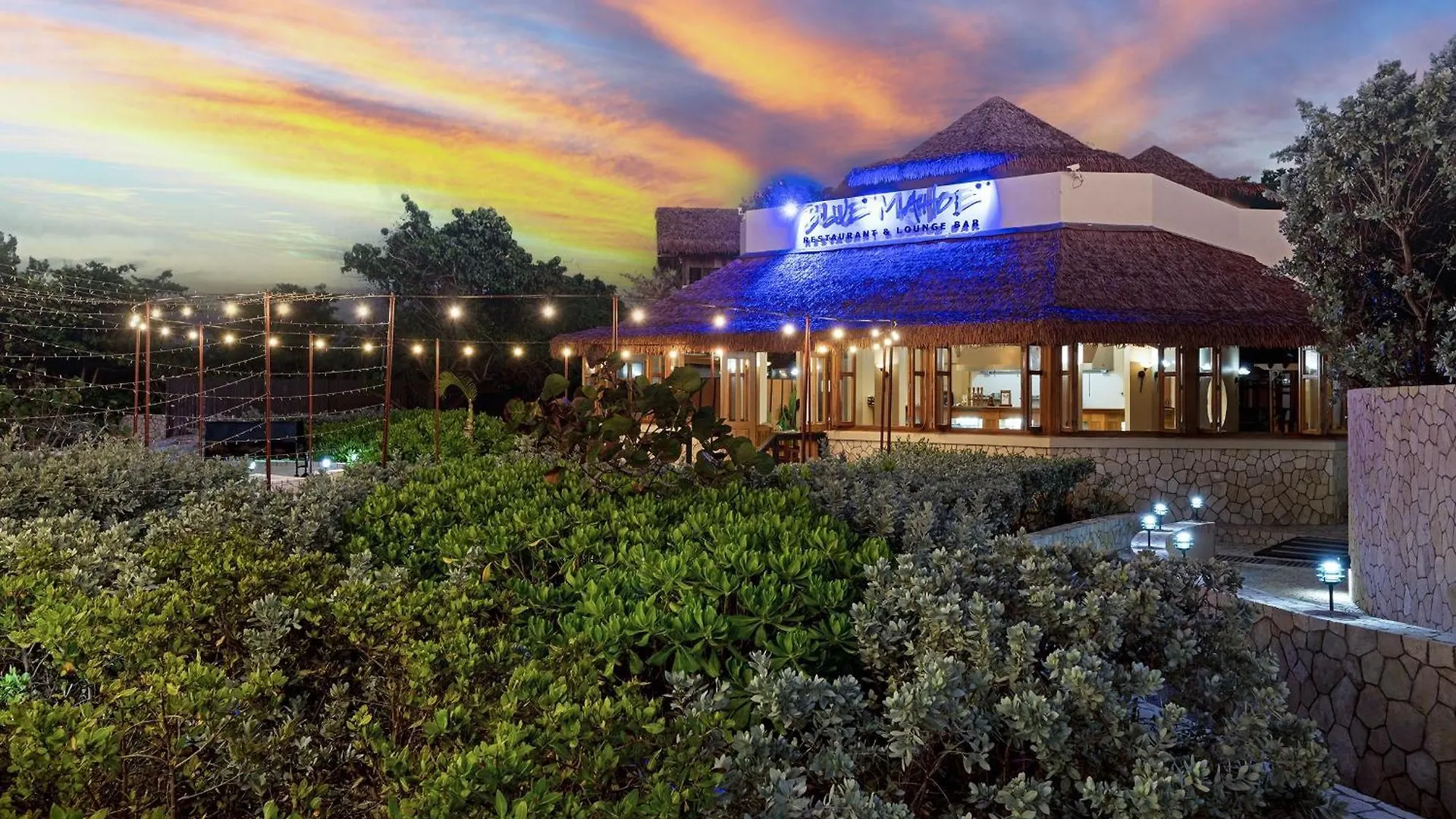 Ocean Cliff Hotel Negril Limited - Adults Only