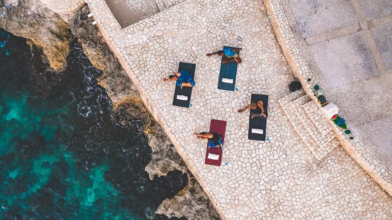 Ocean Cliff Hotel Negril Limited - Adults Only