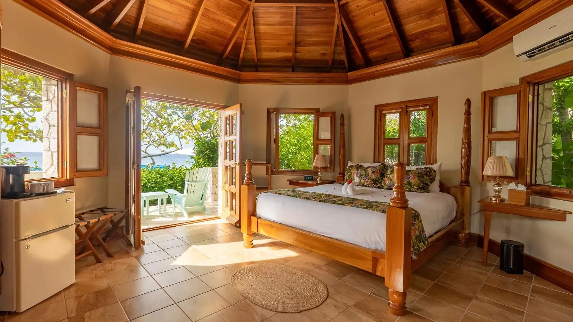 Ocean Cliff Hotel Negril Limited - Adults Only